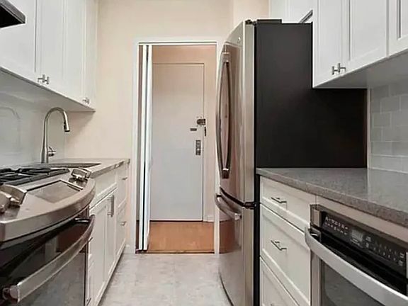 4th image of 303 W 66th St #9WW