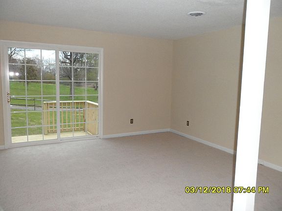 4th image of 3853 NE Tambark Dr