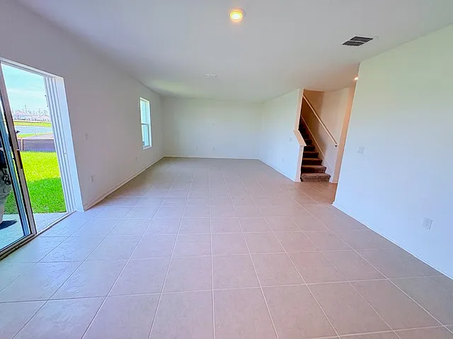 2311 Green Valley St — Photo 11