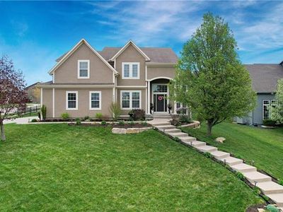 7335 Meadowlark Dr, Shawnee, KS, 66227