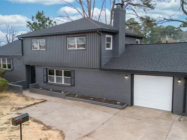 1413 W Queen St, Hampton, VA 23669