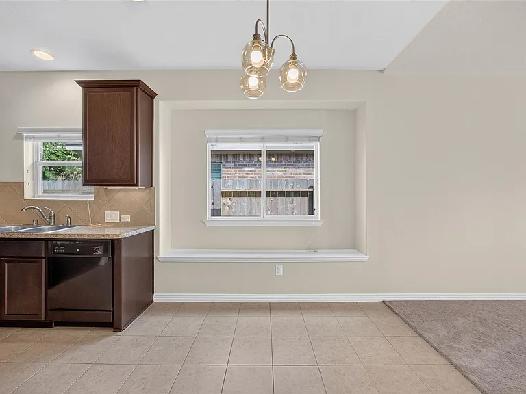 24715 Hikers Bend Dr — Photo 14