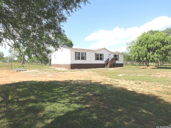4th image of 9919 ELMENDORF LAVERNIA RD