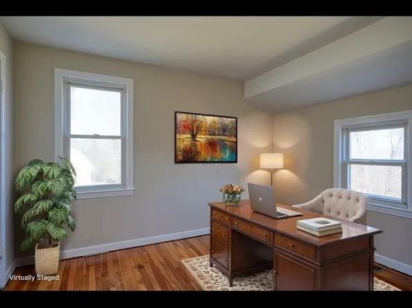 8 Crestview Dr, Westborough, MA 01581