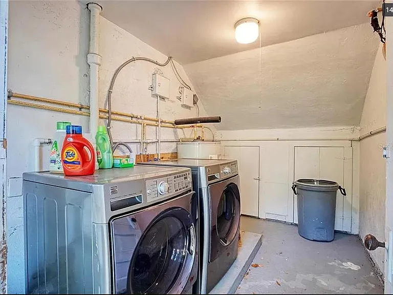 922 1/2 16th Ave N #922-1/2 — Photo 9