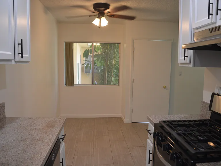 1835 Purdue Ave #2 — Photo 6