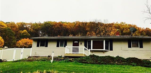 1st image of 429 Walnut Dr