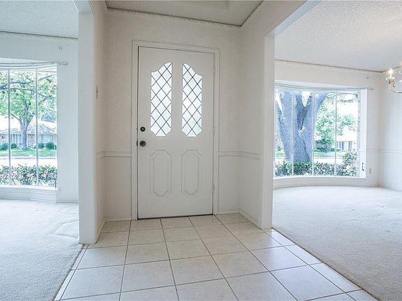 3rd image of 7225 La Manga Dr