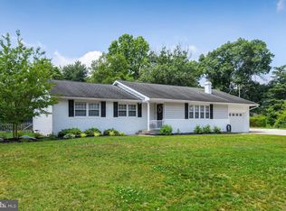 34 Glen Echo Ave, Swedesboro, NJ 08085