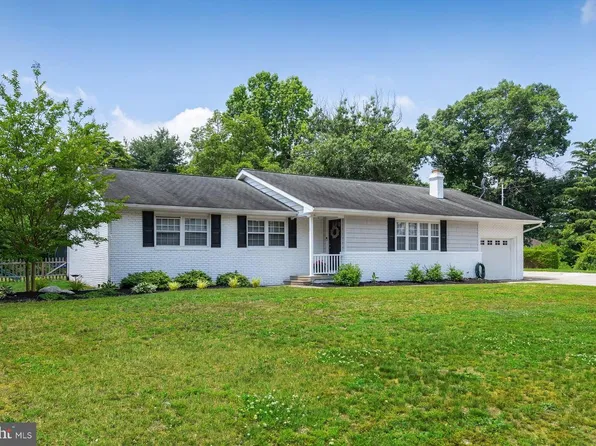 34 Glen Echo Ave, Swedesboro, NJ 08085