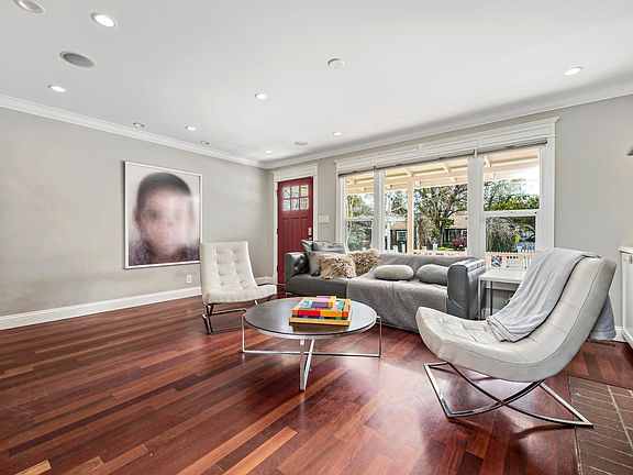 5th image of 2160 Manzanita Ave