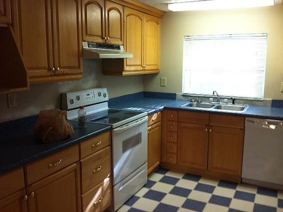 4th image of 264 Huston Drive