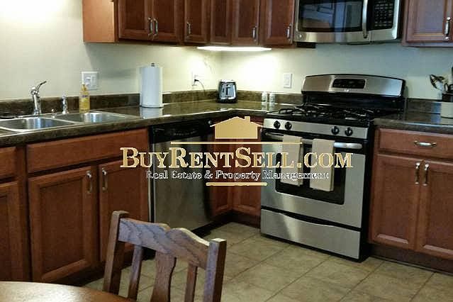 1st image of 2832 27th Ave S #1