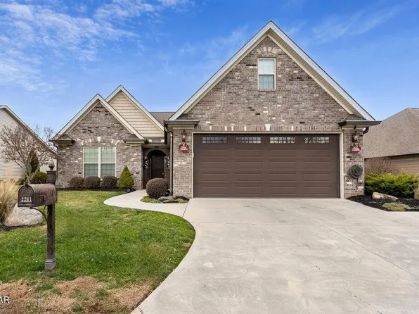 2241 Boulder Crest Ln, Sevierville, TN 37876