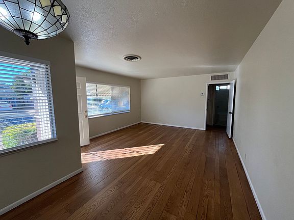 2nd image of 1109 2nd St