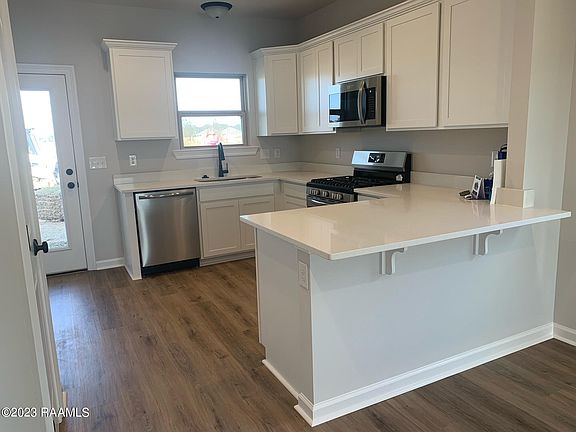 2nd image of 7404 Bon Ami Cir