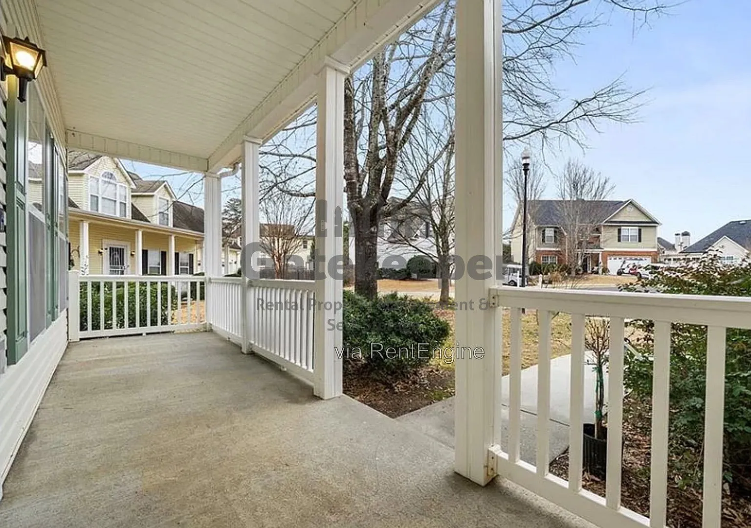 3 bed, 2.0 bath, 1484 sqft, $2,495 — Photo 2