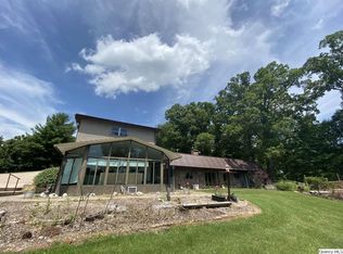 6998 Lakeshore View Dr, Rushville, IL 62681