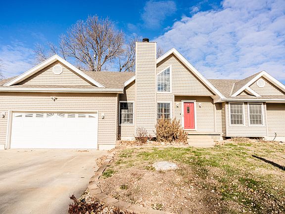 2nd image of 308 Hillway Dr