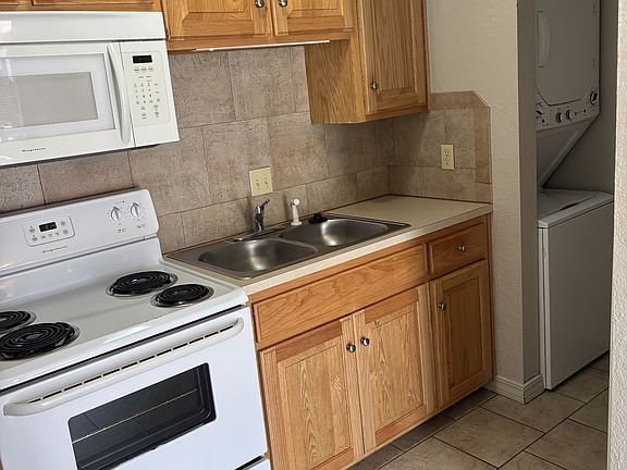 3rd image of 2323 S 57th St #Ew12