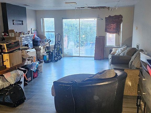 2nd image of 1204 Carrie Ct