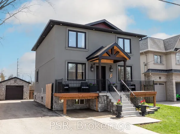 176 Troy St, Mississauga, ON L5G 1S7