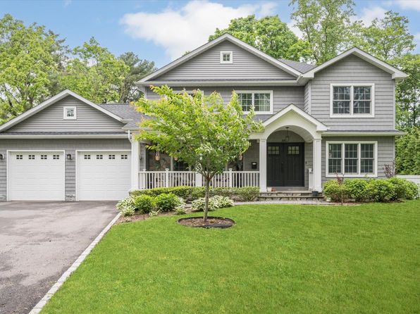 300 Locust Ln