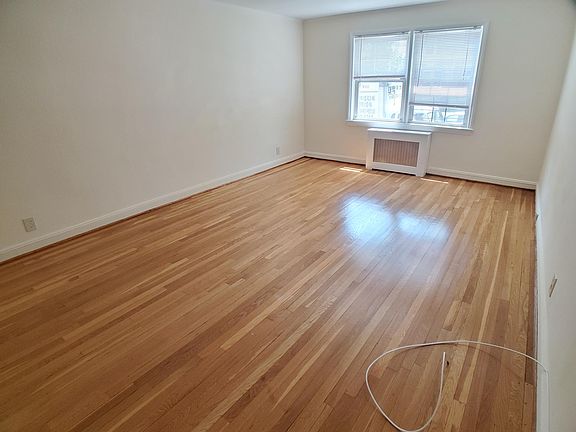 3rd image of 14651 Bayside Ave #2
