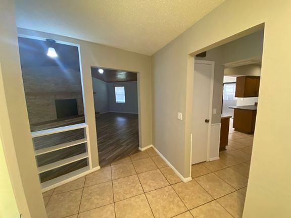 5th image of 268 Newcomb St