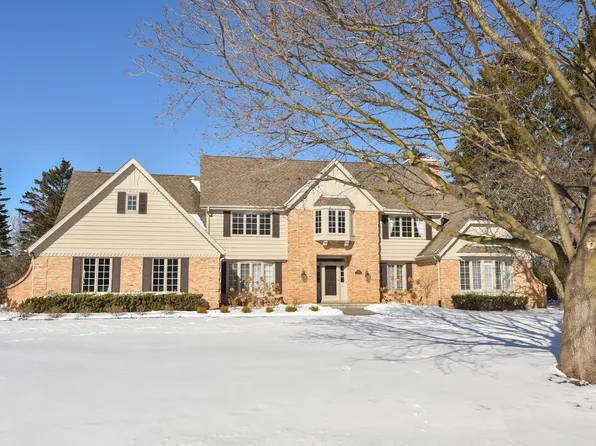 304 West Aster LANE, Mequon, WI 53092