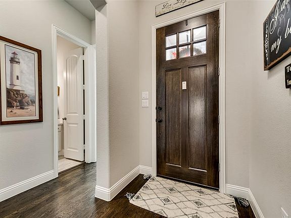 3rd image of 8320 Richmond