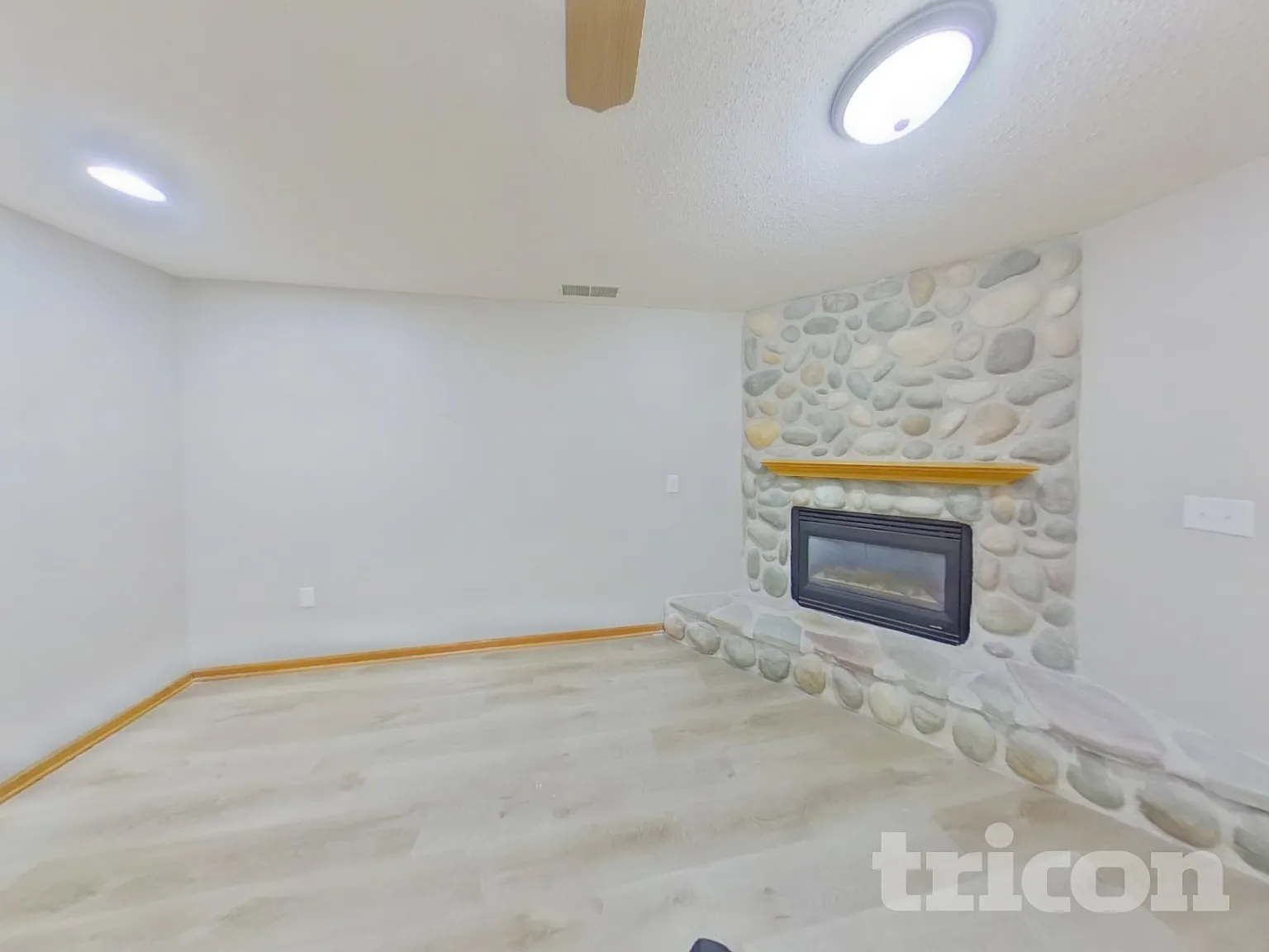 209 Greenbriar Lane Buffalo MN — Photo 4