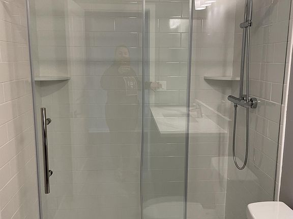 4th image of 4649 Umbria St #404
