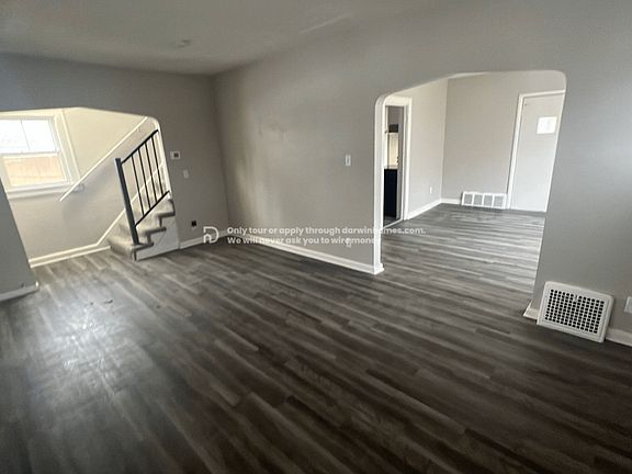 4th image of 1019 Cordova Ave