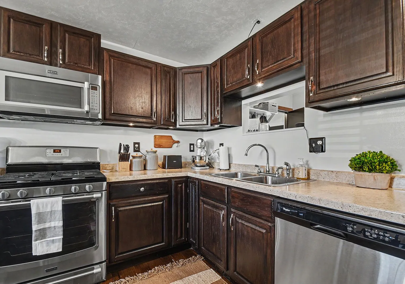 Coming Soon Lake Wawasee Channel Home $3,100/Month — Photo 3