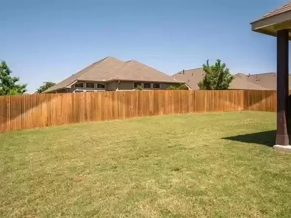 1412 Rose Bud Ct, Little Elm, TX 75068