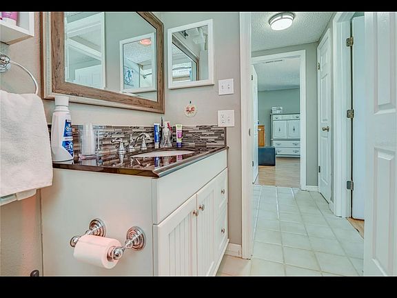5th image of 4229 Canandaigua Ct