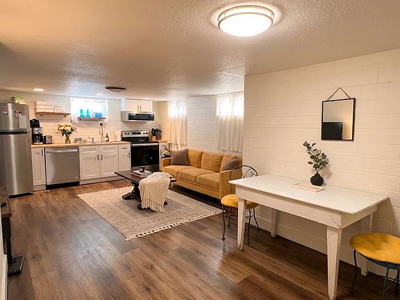 3rd image of 1802 W 39th Ave #2