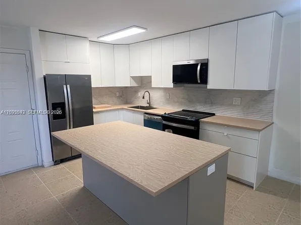 4780 NW 102nd Ave, Doral, FL