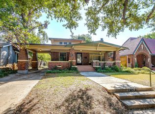 2135 Pembroke Dr, Fort Worth, TX 76110
