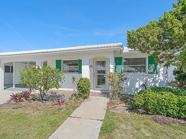 597 Spanish Dr N, Longboat Key, FL 34228