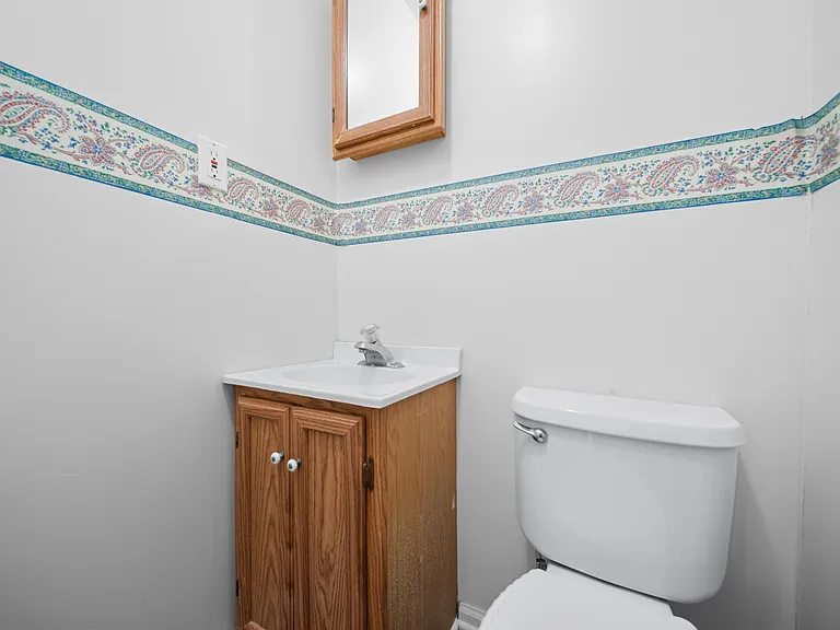 Ensuite Half Bath in Bedroom 4
