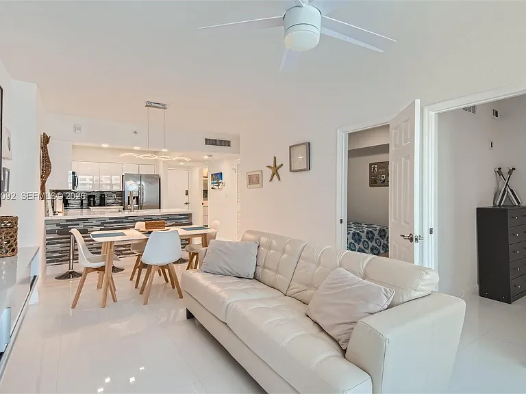 2501 S Ocean Dr #1103 — Photo 3