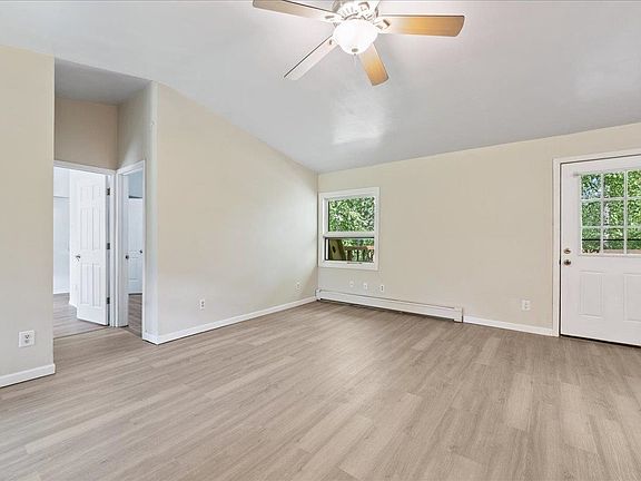 3rd image of 289 Jade St