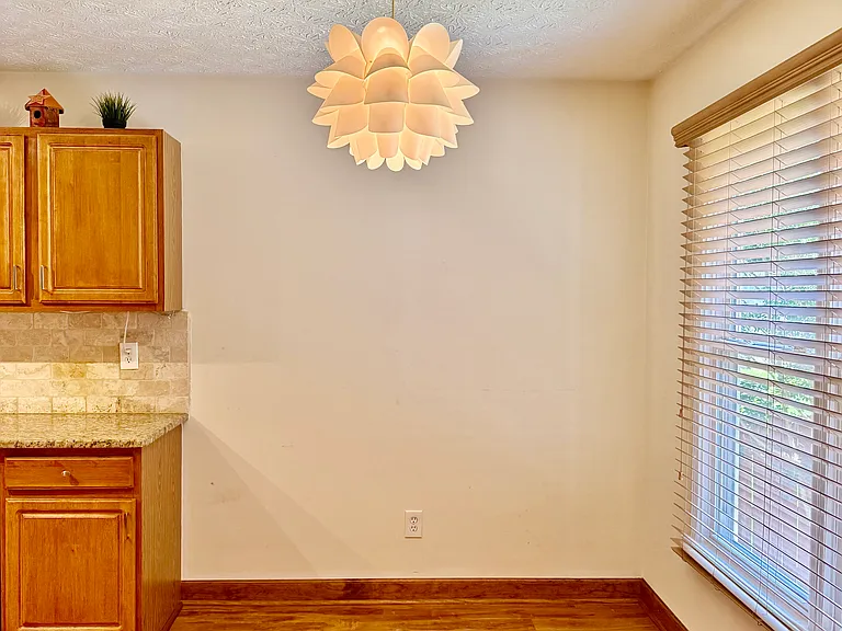 2315 Castle Royale Dr — Photo 7