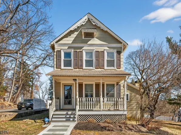 1 Seal St, High Bridge Boro, NJ 08829