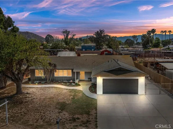 1060 Carriage Dr, Norco, CA 92860