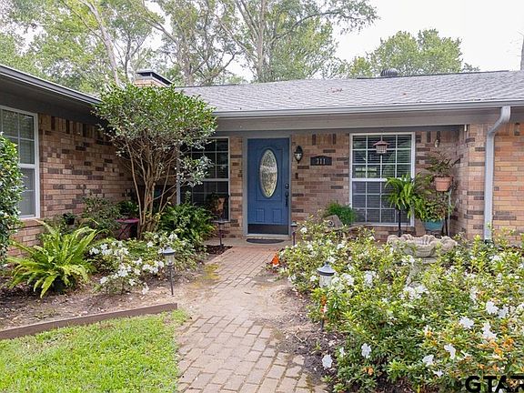 2nd image of 311 Kent Dr