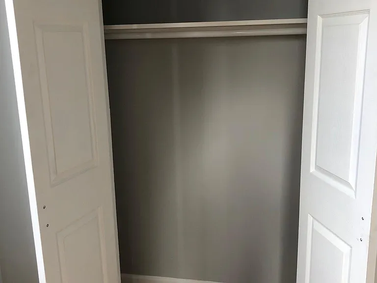 946 Broad St #7 — Photo 6