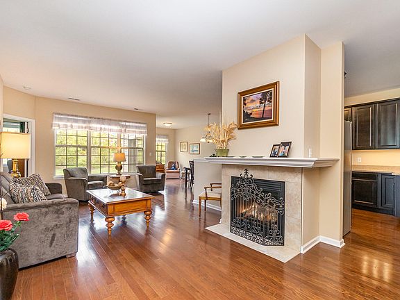 5th image of 9926 Settlers Court St